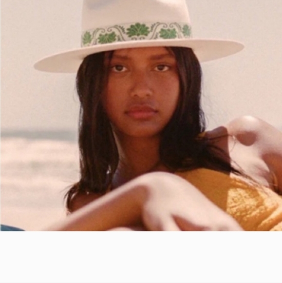 Vintage classic fedora in white ivory with embroidered  ivy green… - Picture 9 of 14